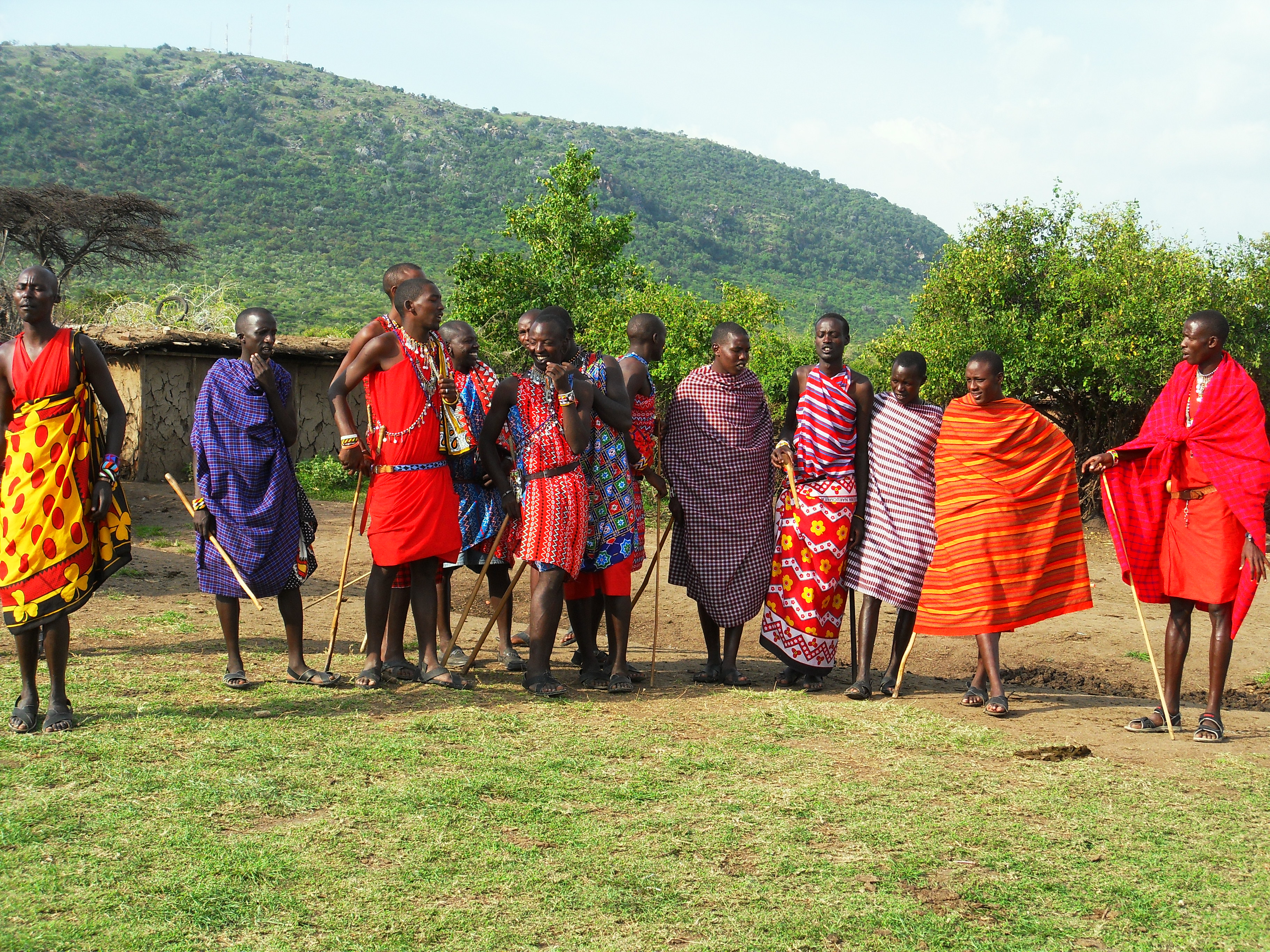 Energheia in visita ad un villaggio Masai, nella regione del Masai Mara in Kenya