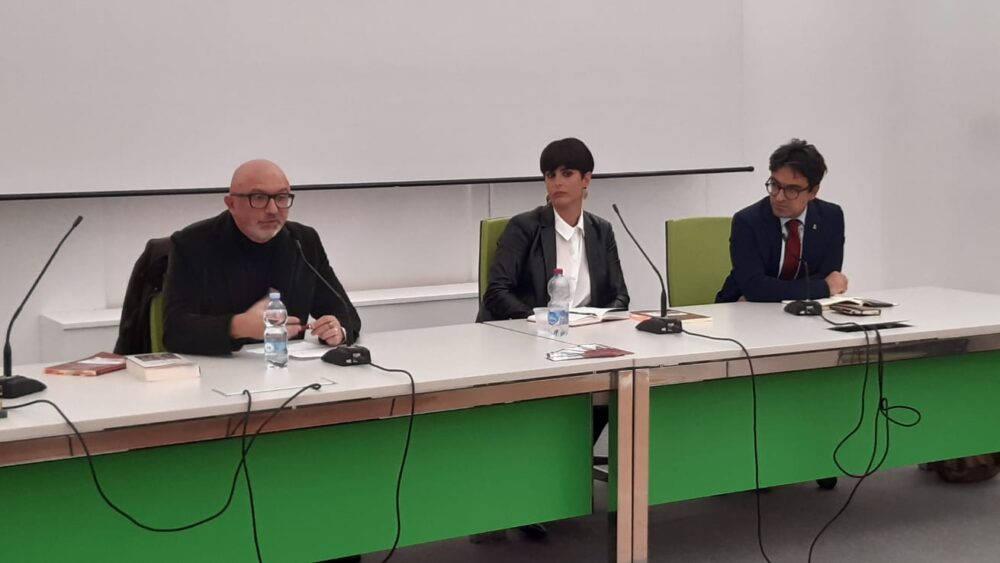 Incontro con lo scrittore Francesco Montemurro